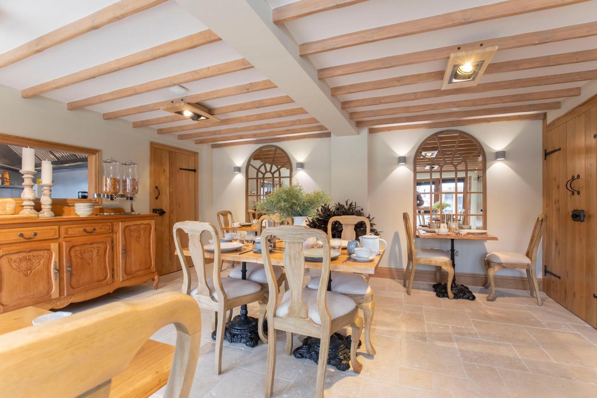 Stable Lodge - Boutique Bed & Breakfast Shurdington Екстер'єр фото