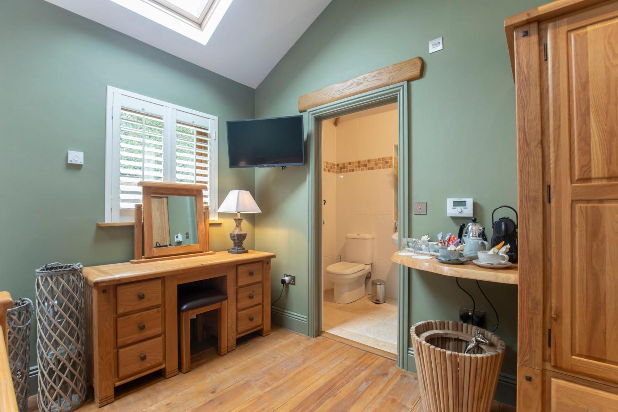 Stable Lodge - Boutique Bed & Breakfast Shurdington Екстер'єр фото